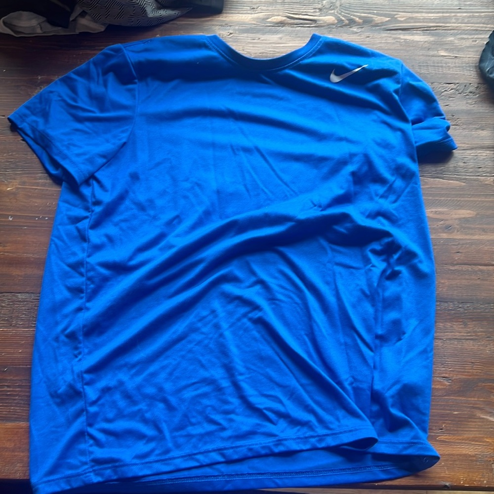 Nike dry fit t shirt
